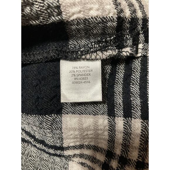 Womens Christopher Banks Long Sleeve Button-up Blouse Soft Plaid Black White PS - Picture 6 of 7